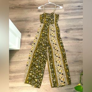 Francesca’s Boho floral jumpsuit size xxs